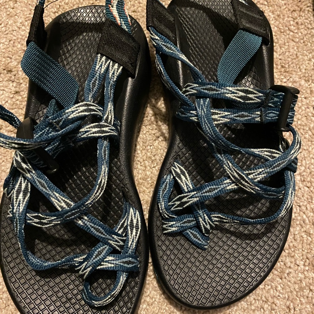Chacos sandals BRAND NEW